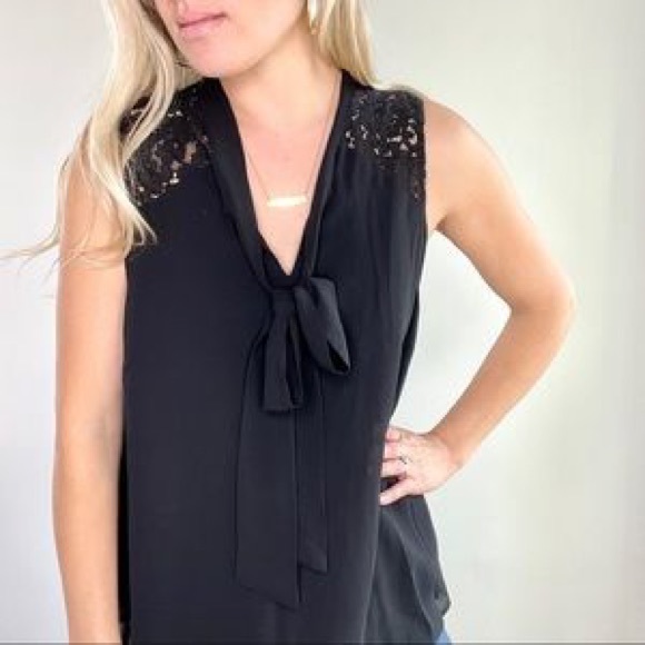 Anthropologie Tops - Anthropologie Sunday in Brooklyn Pussybow Top L